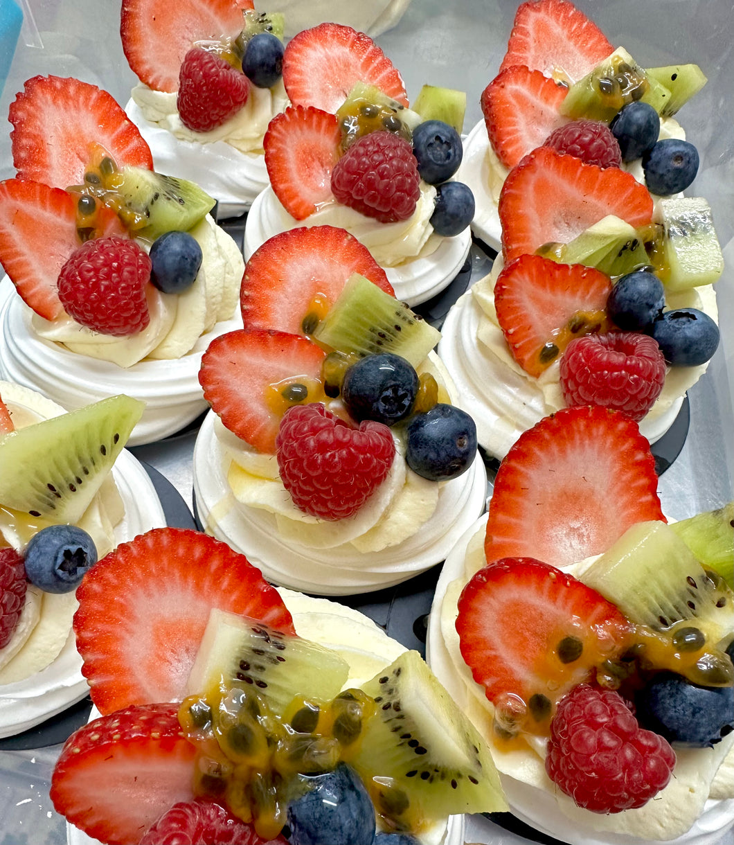 Small Pavlovas