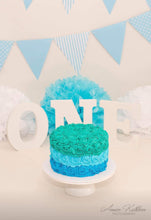 Load image into Gallery viewer, Piped Ombre Smash Cake
